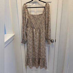 Women’s Smocked Maxi Floral Dress. Size Large